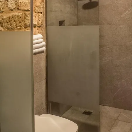 Trinity Boutique עיר רודוס